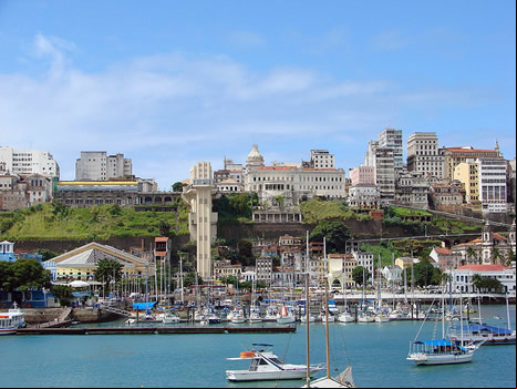 Ciudad Alta y Baja desde la Bahía